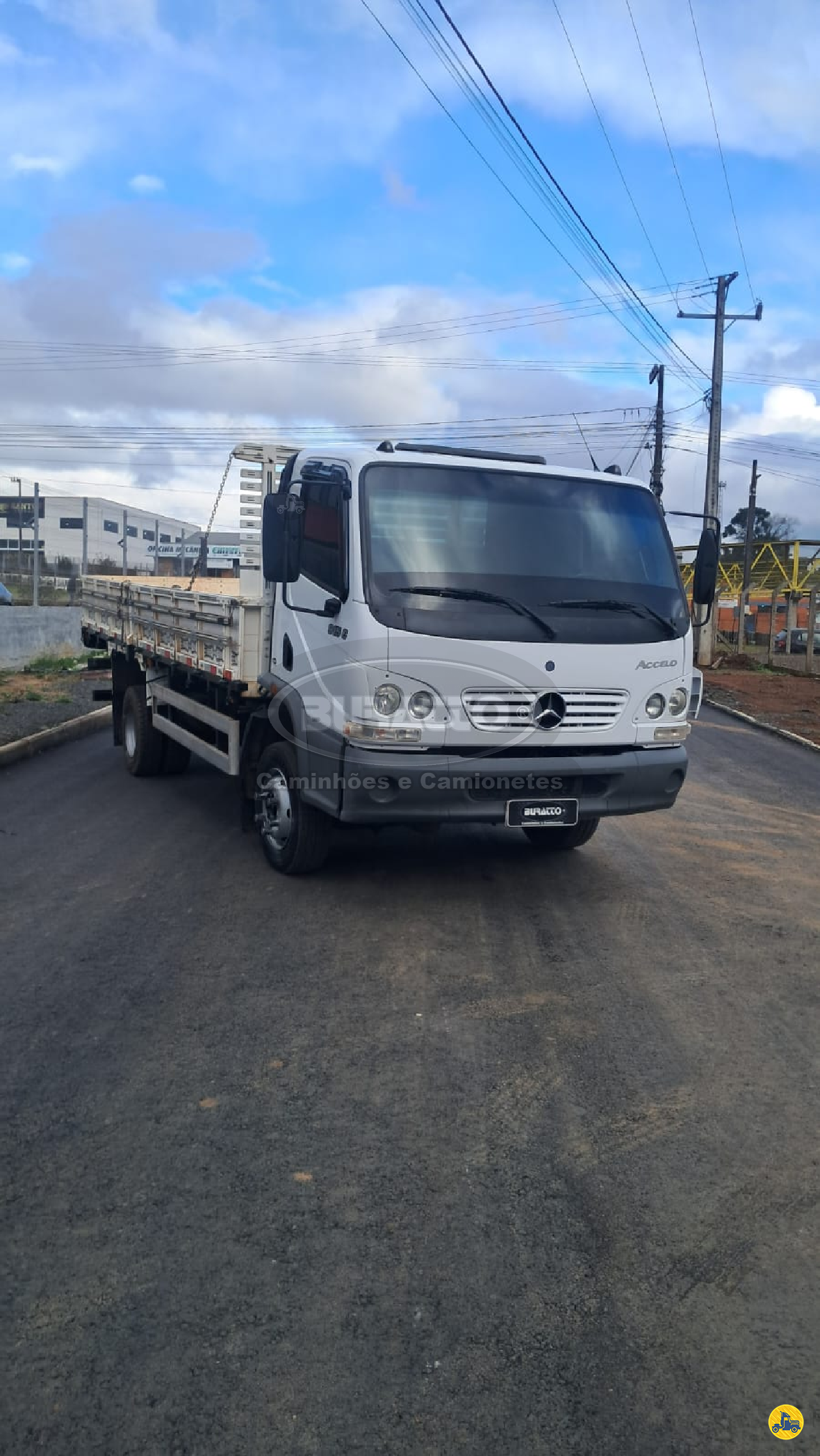 CAMINHAO MERCEDES-BENZ MB 915 Carga Seca 3/4 4x2 Buratto Caminhões e Camionetas LAGES SANTA CATARINA SC